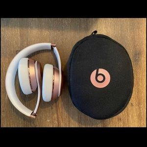 selling my beats i received for christmas because i want the pros